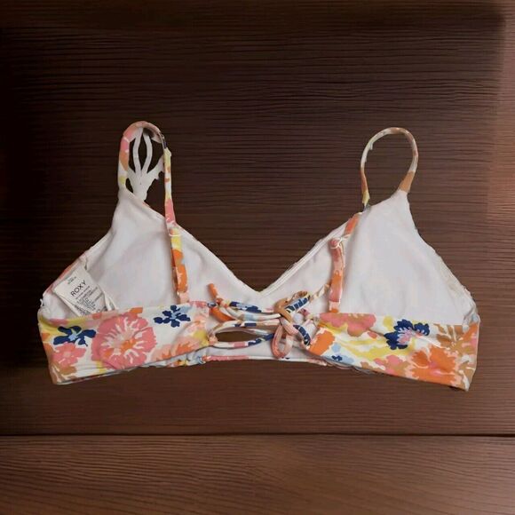 Roxy Swim Set Of 3 Pieces XL Shorts Are Medium But It Fits As A Set XL - Picture 9 of 16